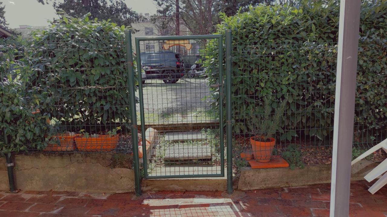 דירות פירנצה La Piccola Oasi Con Parcheggio מראה חיצוני תמונה